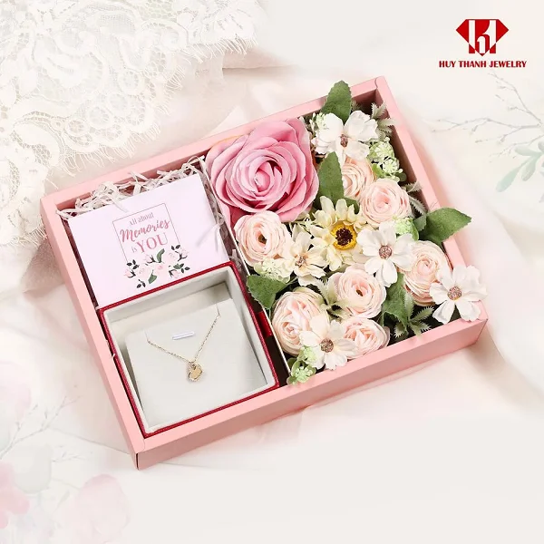 Ngày mùng 8/3 tặng gì cho người yêu để được yêu thương
