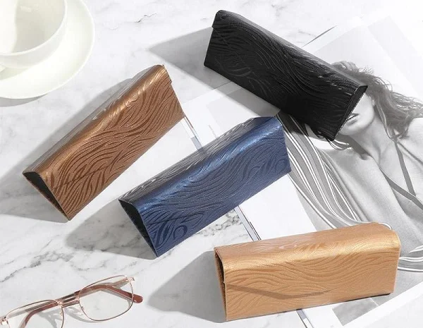 In hộp đựng kính với kiểu dáng và mẫu mã độc đáo ấn tượng nhất