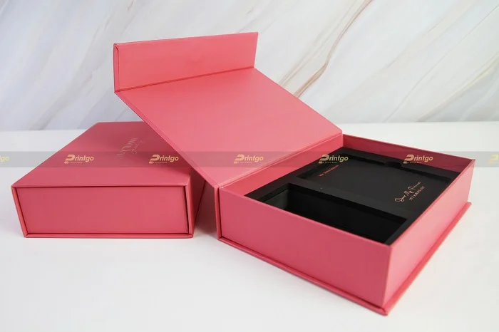 Địa chỉ thiết kế và in hộp nắp nam châm uy tín tại Việt Nam Địa chỉ thiết kế và in hộp nắp nam châm uy tín tại Việt Nam