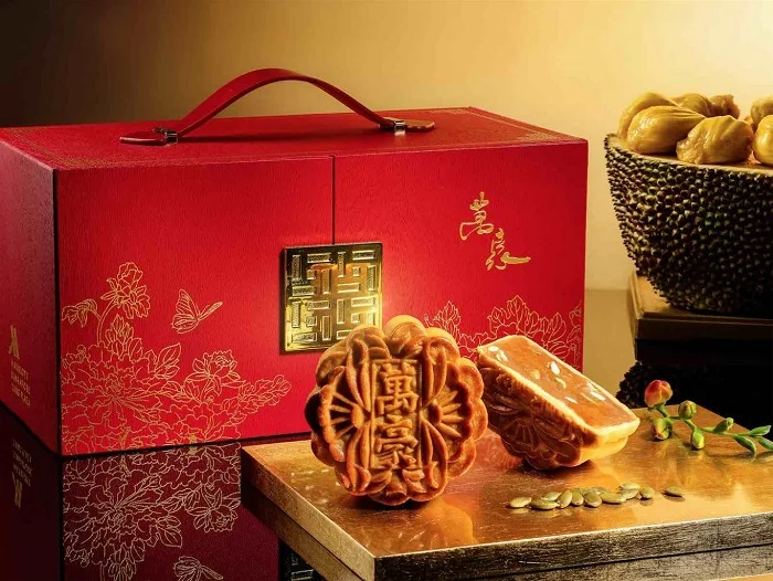 Đón mùa trăng lên với mẫu hộp hai tầng sang trọng
