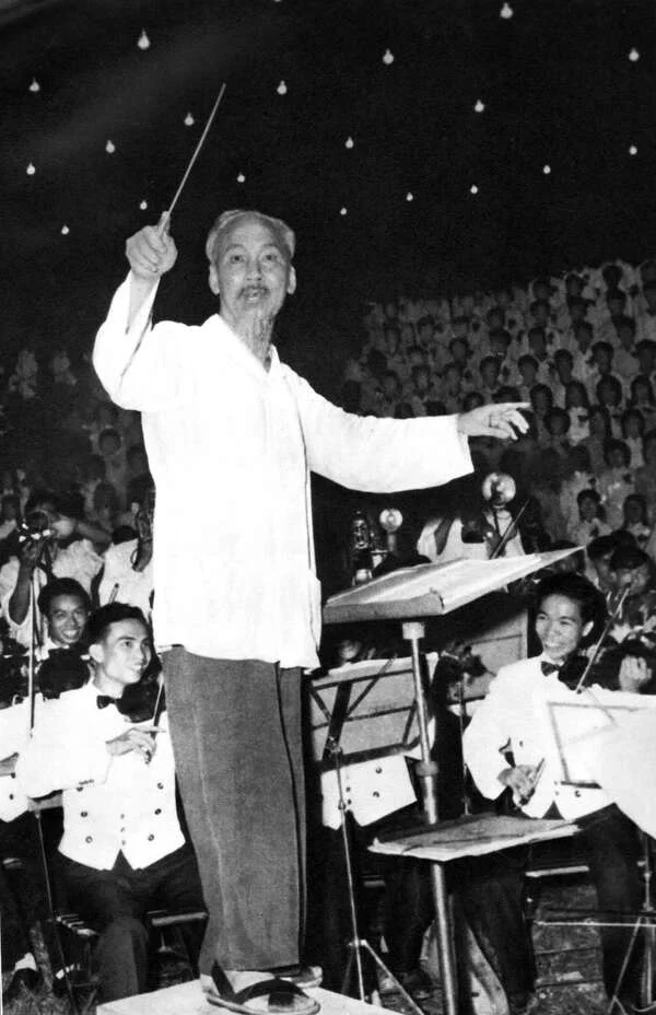 Kho mẫu hơn 20+ hình ảnh chân dung Bác Hồ đẹp, ấn tượng nhất