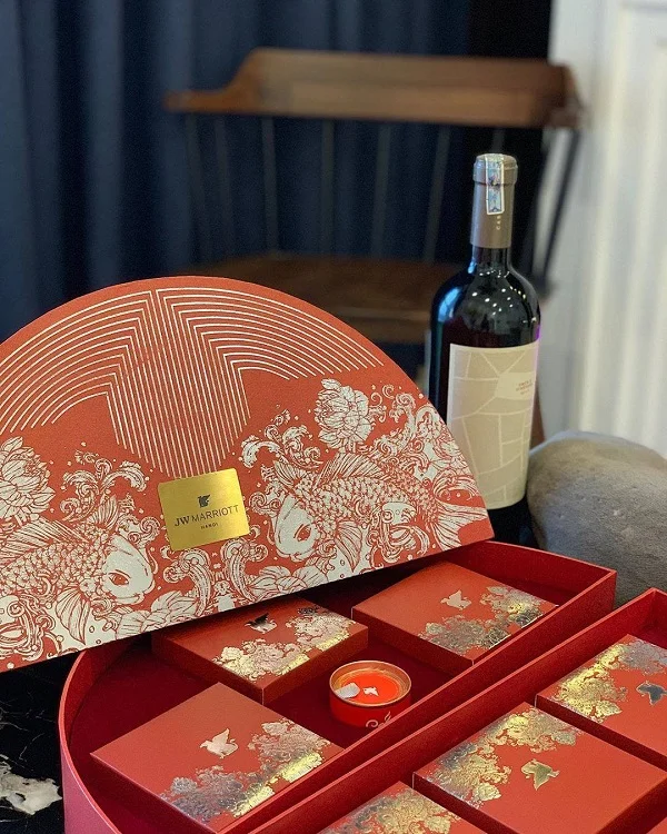 Tìm hiểu thiết kế độc đáo hộp bánh trung thu JW Marriott Hanoi