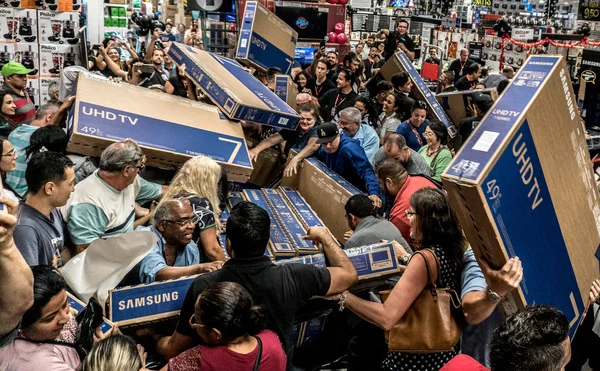 Black Friday là ngày gì? Ý nghĩa Black Friday đối với ngành bán lẻ