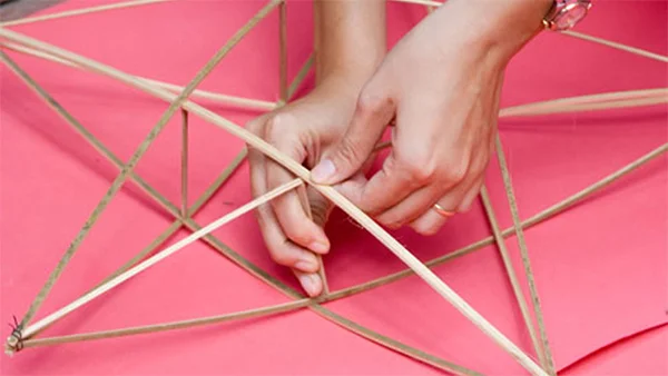 Hướng dẫn cách làm đèn Trung thu handmade cực đơn giản Hướng dẫn cách làm đèn Trung thu handmade cực đơn giản