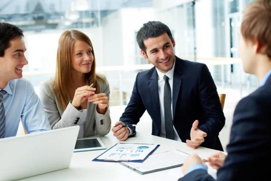 Hệ thống quản lý chất lượng (QMS) là gì? ISO 9001 và các tiêu chuẩn QMS