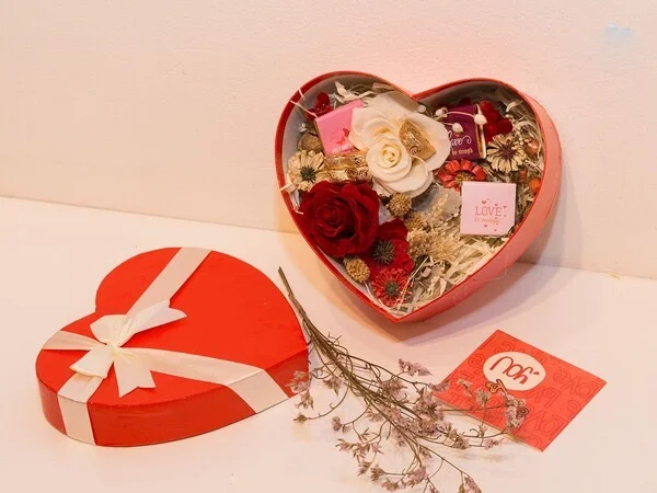 Tổng hợp các mẫu hộp quà Valentine lãng mạn, ngọt ngào, sáng tạo nhất
