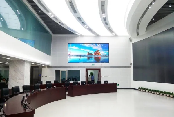Màn hình LED là gì? So sánh màn hình LED trong nhà và ngoài trời