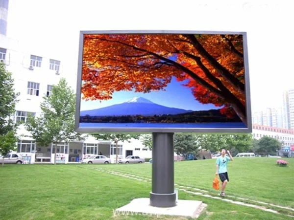 Màn hình LED P4 là gì? Ứng dụng của màn hình LED P4