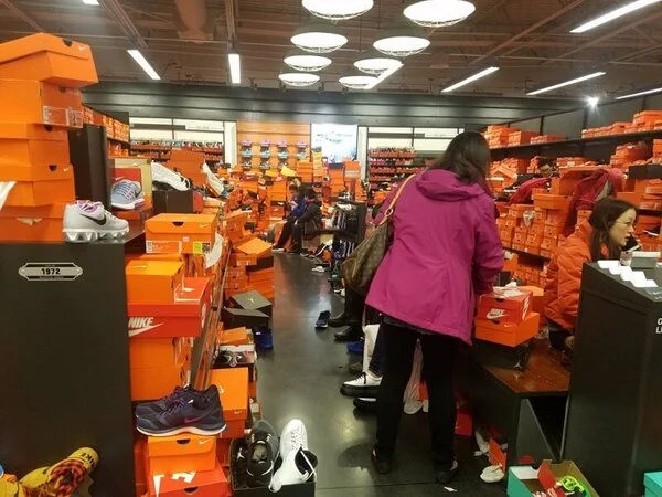Outlet là gì? Ưu nhược điểm của hàng outlet mà người tiêu dùng nên biết