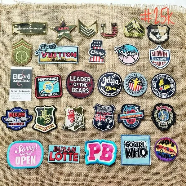 Sticker là gì? Ưu điểm và ứng dụng của sticker trong quảng cáo Sticker dán quần áo