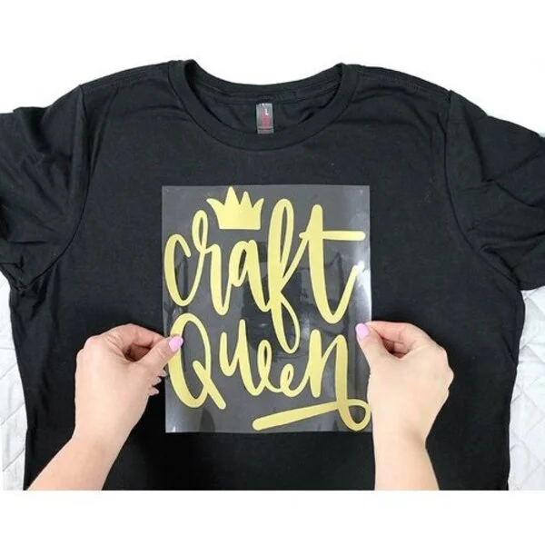 Sticker là gì? Ưu điểm và ứng dụng của sticker trong quảng cáo Sticker dán quần áo