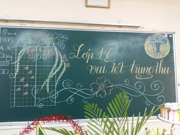 Trang trí trung thu bằng bảng lớp