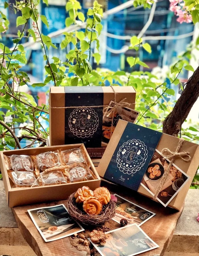 Hộp bánh trung giấy Kraft độc đáo của Gạo Coffee
