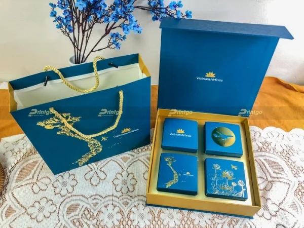 Hộp bánh trung thu của Vietnam Airlines