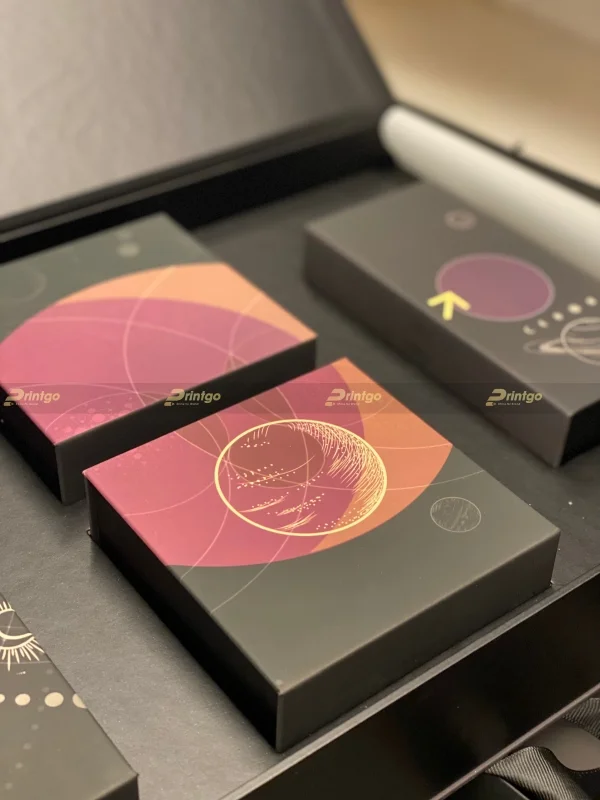 Printgo x UPGen: Gửi lời chúc đoàn viên, hạnh phúc với hộp bánh trung thu Galaxy