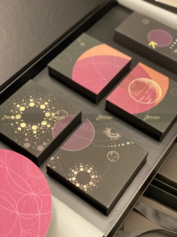 Printgo x UPGen: Gửi lời chúc đoàn viên, hạnh phúc với hộp bánh trung thu Galaxy