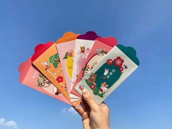 Lì xì Nhật Bản thường được trang trí bằng các họa tiết ngộ nghĩnh, đáng yêu