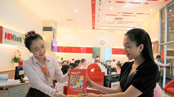 Mua quà tết cho nhân viên