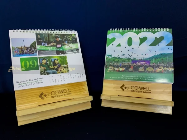 Printgo và Co-Well: In lịch để bàn chân gỗ mang đậm dấu ấn doanh nghiệp