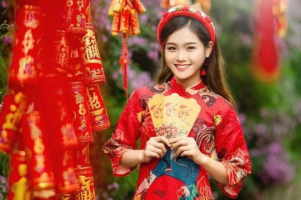 Lì xì ngày tết sẽ là món quà khiến cho nhân viên thích thú
