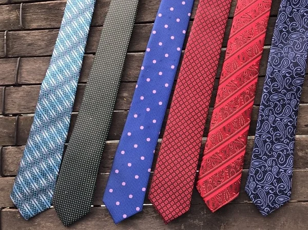 Mẫu cà vạt làm quà 20/11 gửi tặng thầy giáo