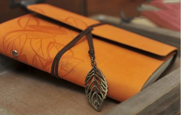Sổ da handmade gáy buộc dây
