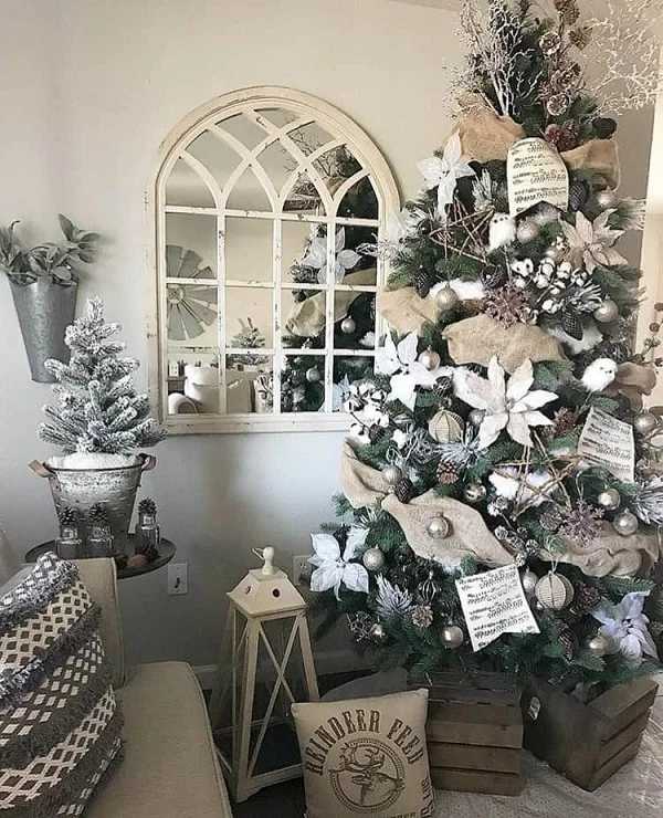 Những mẫu cây thông Noel đẹp