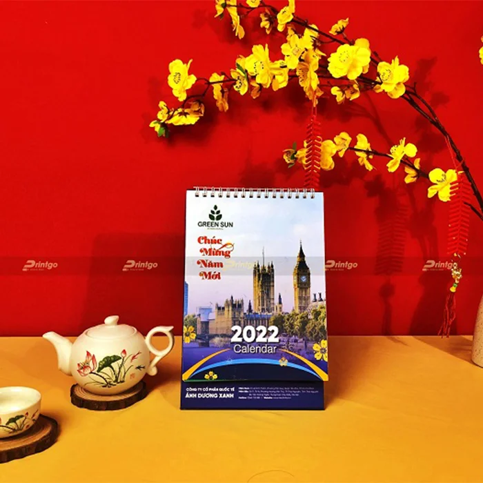 Green Sun và Printgo: In lịch để bàn độc quyền mang dấu ấn thương hiệu