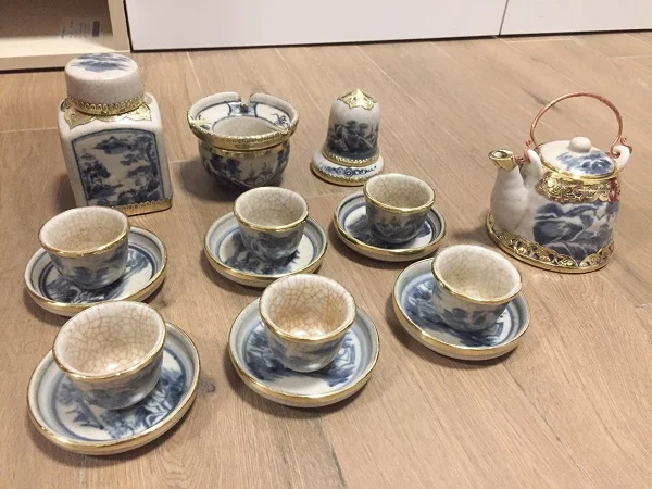 Ấm chén bát tràng men rạn cổ