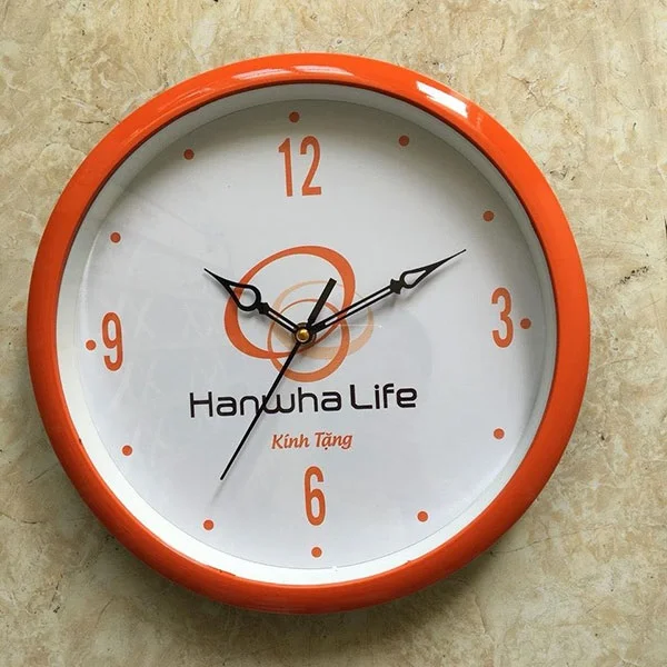 Đồng hồ treo tường mang đậm dấu ấn doanh nghiệp