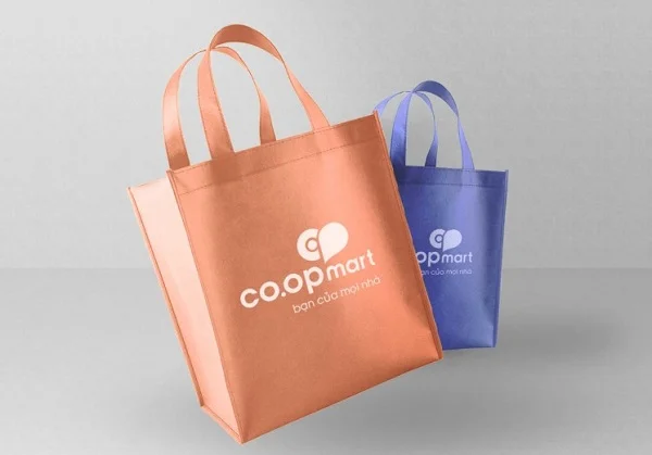 Mẫu túi vai không dệt có in logo Co.op mart