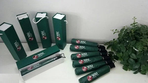 Ô dù dạng gấp tiện lợi Ô dù dạng gấp tiện lợi