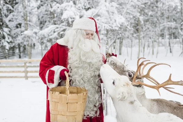 Ông già Noel sống ở đâu?