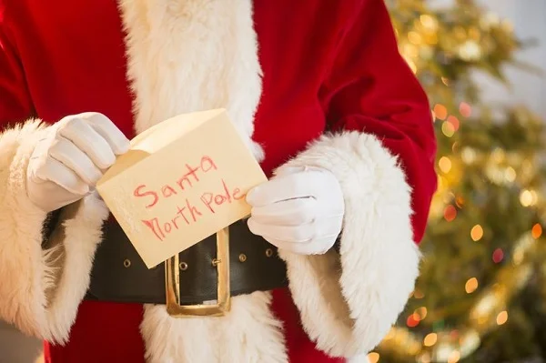 Viết thư gửi ông già Noel được xem là nét đẹp mỗi khi Giáng Sinh tới