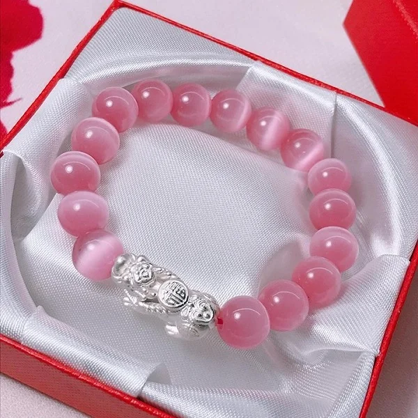 Vật phẩm phong thủy màu hồng