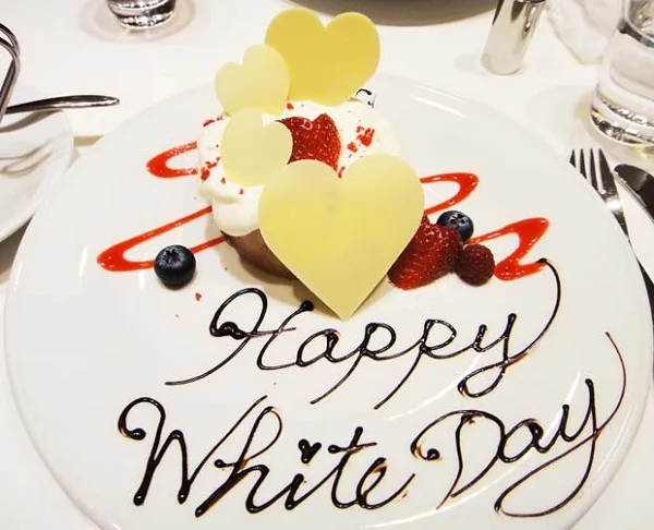 Valentine trắng là ngày các chàng trai bày tỏ tình cảm với nửa kia của mình