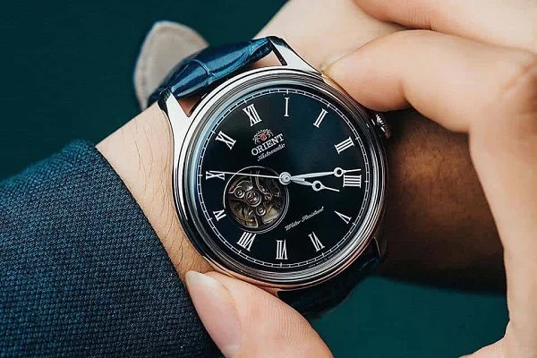 Gợi ý 10 món quà tặng về hưu sang trọng, cao cấp