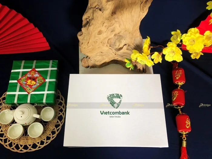 Vietcombank Ninh Thuận và Printgo: Thiết kế và in hộp quà tết tô đậm phong cách thương hiệu