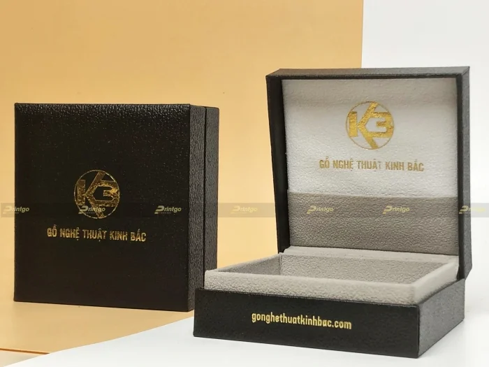 Kinh Bắc và Printgo: Thiết kế và in hộp đựng trang sức bằng trầm hương cao cấp