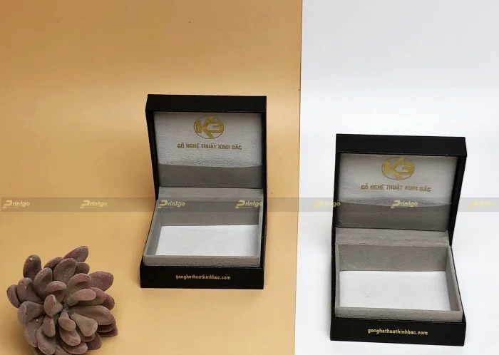 Kinh Bắc và Printgo: Thiết kế và in hộp đựng trang sức bằng trầm hương cao cấp