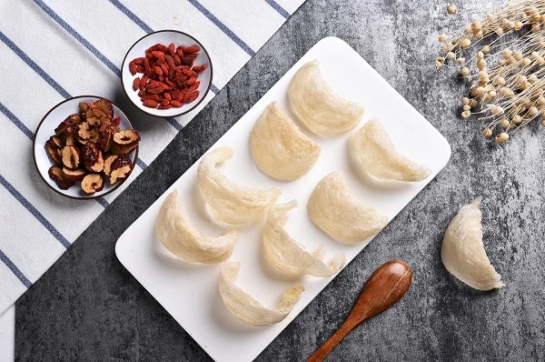 Tổ yến tinh chế là gì? Sự khác nhau của yến tinh chế và yến rút lông