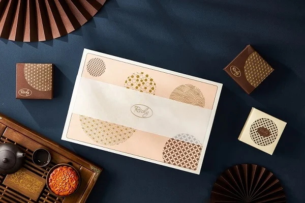 Hộp bánh trung thu Richy - Món quà hưng thịnh cho mùa trăng tròn đầy 