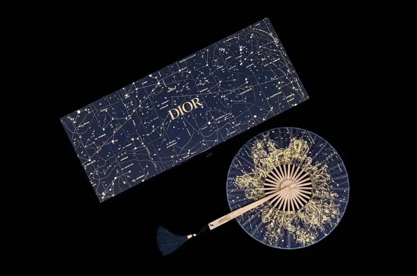 Review: Hộp bánh trung thu xa xỉ từ nhà Gucci, Dior có gì?