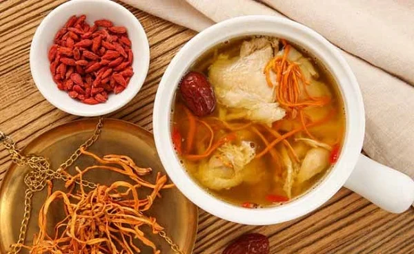 Những tác dụng của đông trùng hạ thảo với phụ nữ có thể bạn chưa biết