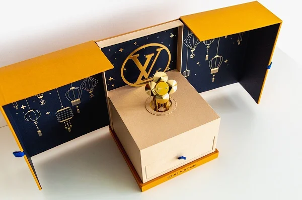 Unbox ngay hộp bánh trung thu xa xỉ của thương hiệu Louis Vuitton