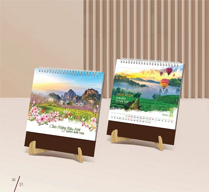Lịch để bàn lò xo đế gỗ