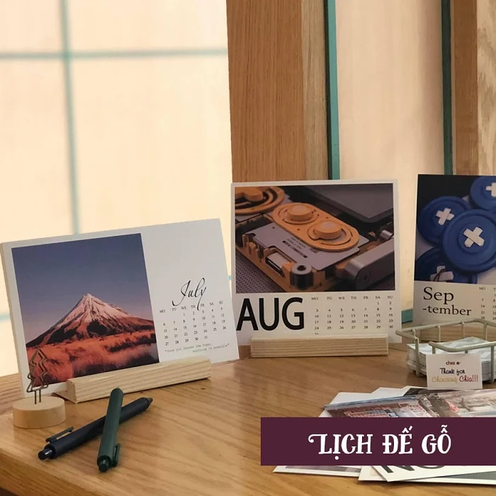 Lịch đế gỗ 2023