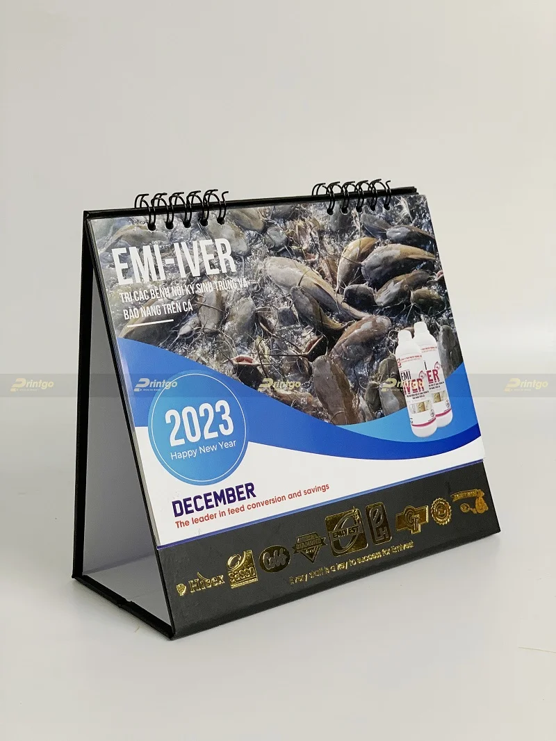 Trang bìa của lịch tết Emivest