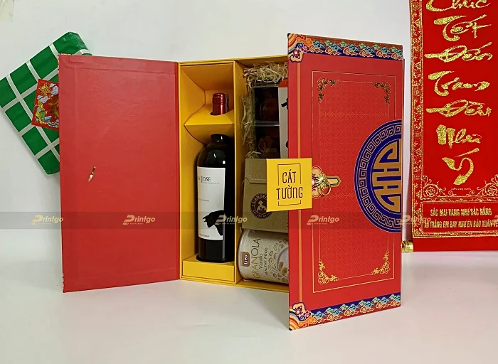 Khay cố định cứng cáp, không bị cong vênh khi đặt sản phẩm nặng