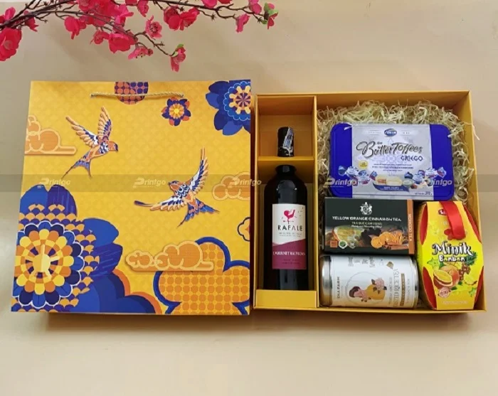 Hộp quà tết Đào Hoa Niên